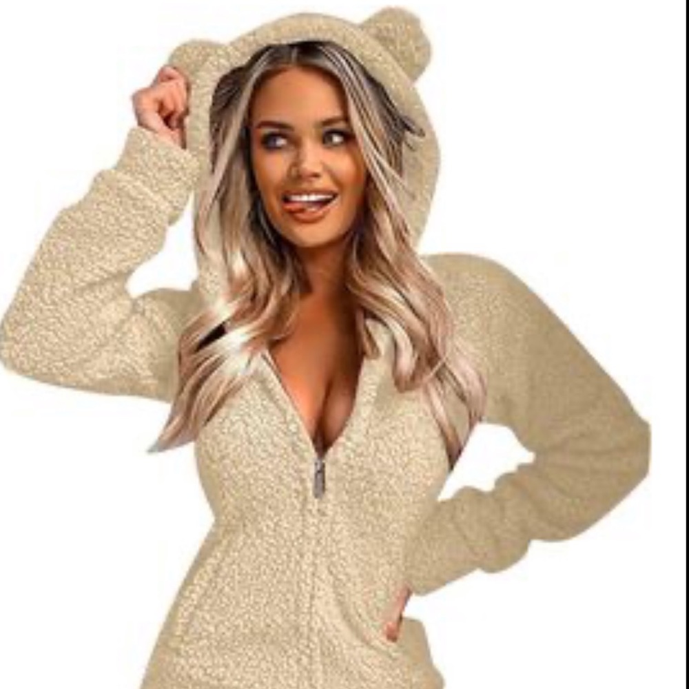 Fleecey Sherpa Ear Hooded Romper - new! ✨😍